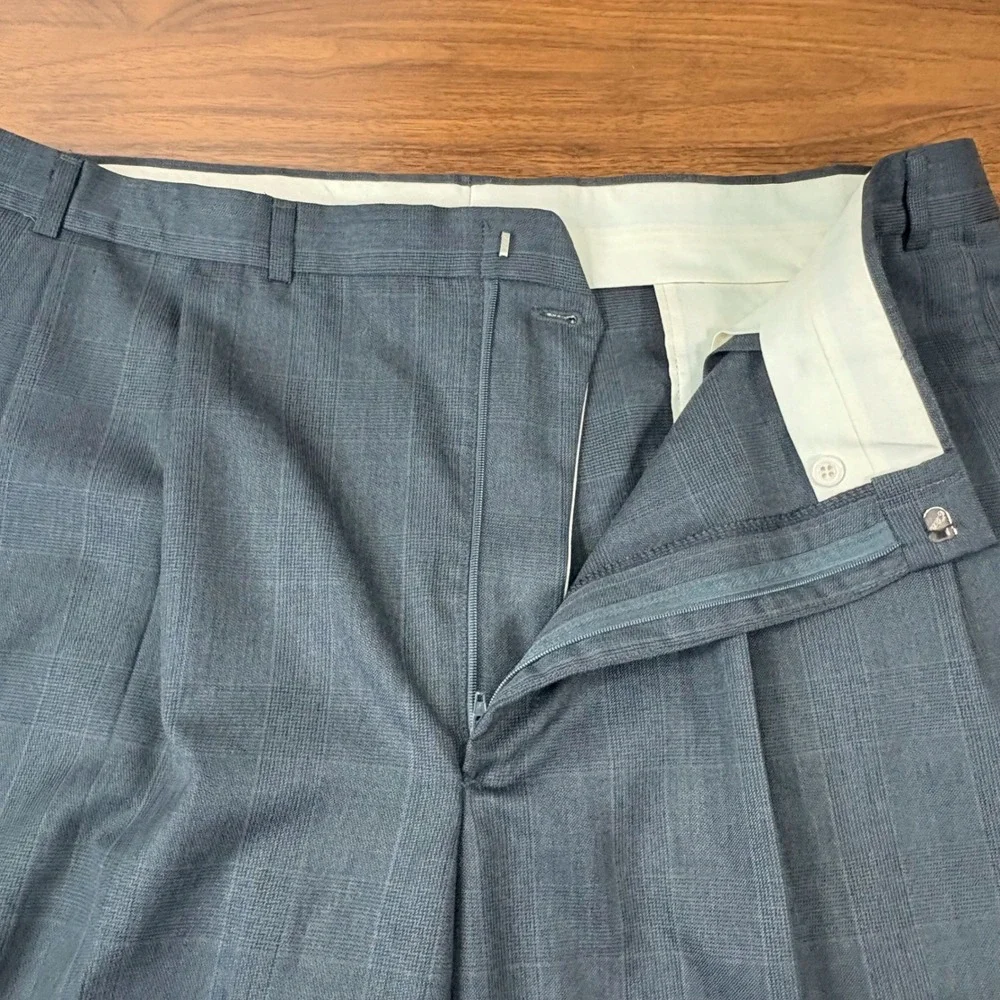 Stafford 2-Piece Suit 46L 40x30 Gray Pleated Glen Plaid Wool Blend Old Money
